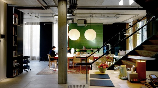 The relaxed surrounds of the Lobby & Mezzanine Lounge.