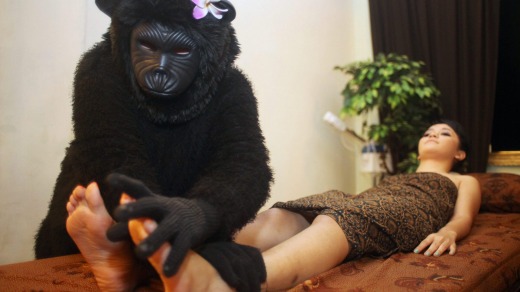 A 'Gorilla Massage' session at the Bali Heritage Reflexology and Spa in Indonesia.