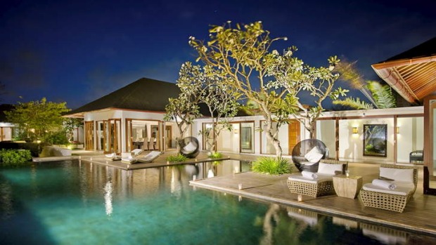 Pool at night at Shanti Residence, Bali.