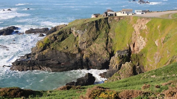 Lizard Point, England: The 11-kilometre walk rises from Mullion Cove to the cliff tops, following them to Lizard Point, ...