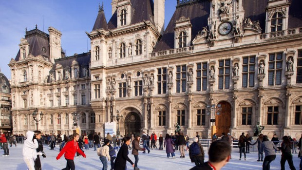Ice skating in front of Paris Hotel de Ville.