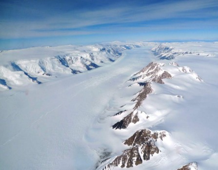 Spectacular views are on offer on a Antarctica sightseeing flight, from the comfort of a Qantas 747 jumbo jet.