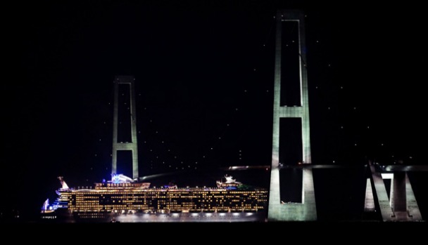 Oasis of the Seas passes under the Great Belt Bridge between the Danish islands Funen and Zealand on November 1. The ...