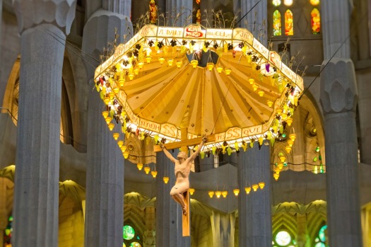 La Sagrada Familia: St Peter's Basilica and Notre Dame might hog most of the attention, but by far the most impressive ...