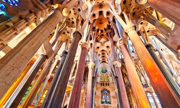 La Sagrada Familia: St Peter's Basilica and Notre Dame might hog most of the attention, but by far the most impressive ...