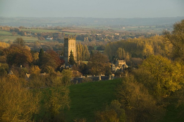 HIPPING CAMPDEN, GLOUCESTERSHIRE: Behind the glorious honeyed limestone uniformity of the dreamy main street, where some ...