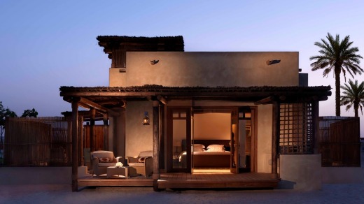 Clad in clay brown, 30 stand-alone villas mimic the traditional barasti huts of Arabic fishing and pearl diving villages.