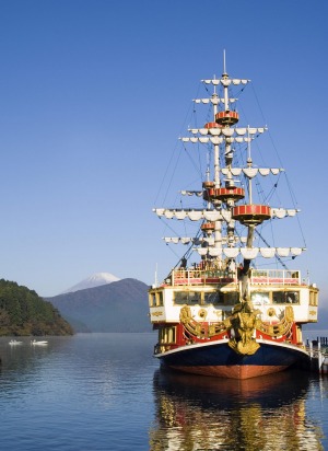 Pirate ship on Ashinoko Lake.