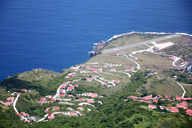 Juancho E. Yrausquin Airport on the Caribbean island of Saba: Considered by pilots to be one of the most challenging ...