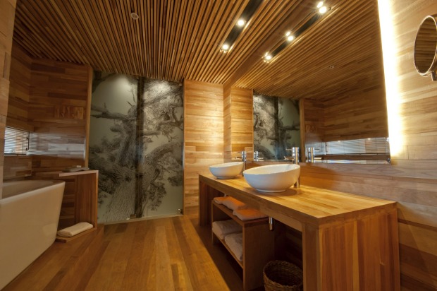 A suite bathroom.