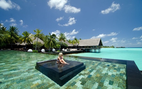 The pool at One&Only Reethi Rah.
