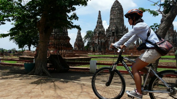 In contrast to the mayhem of Bangkok, Ayutthaya operates at a sedate pace.