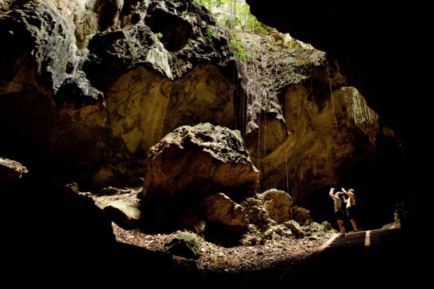 The itinerary takes us to several impressive caves and temples (and some temples inside caves).