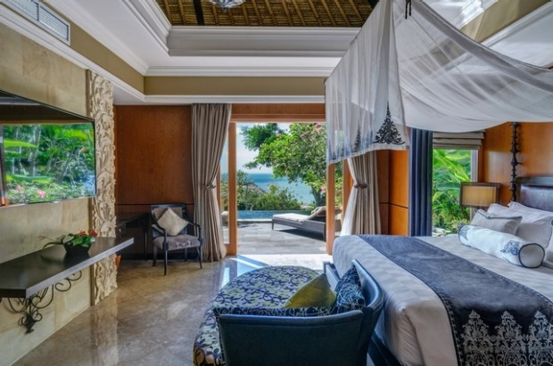 The bed inside the one bedroom villa.