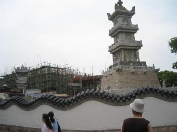 Still More Temple Construction, Putuoshan