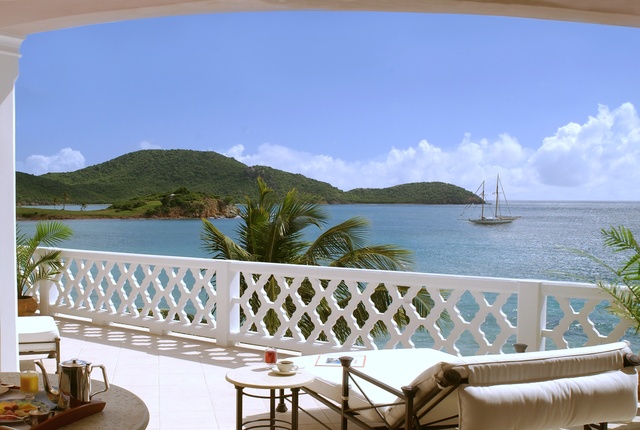 Post display cropped curtain bluff gracebalcony