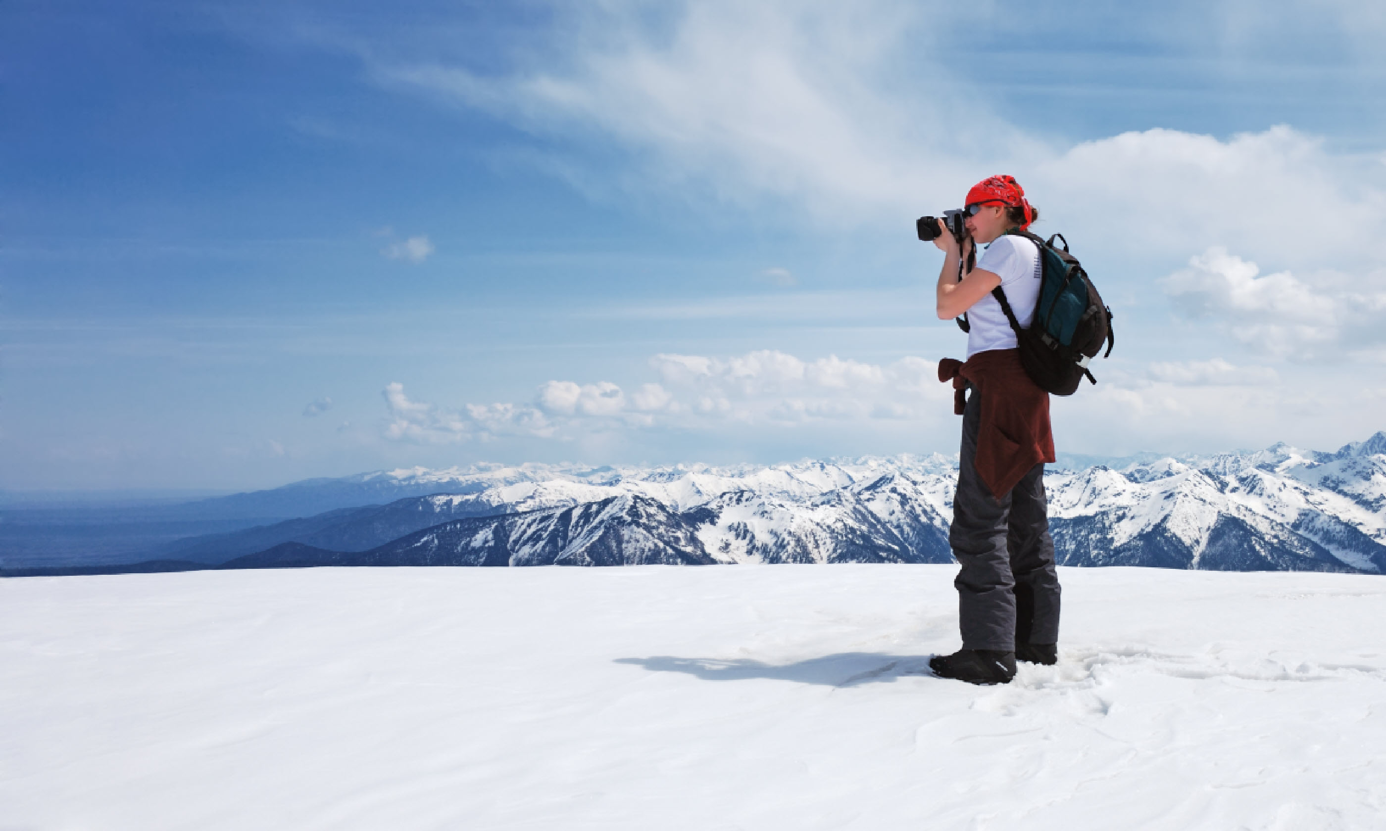 Snow photographer (Shutterstock)