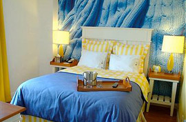 hotel indigo guestroom