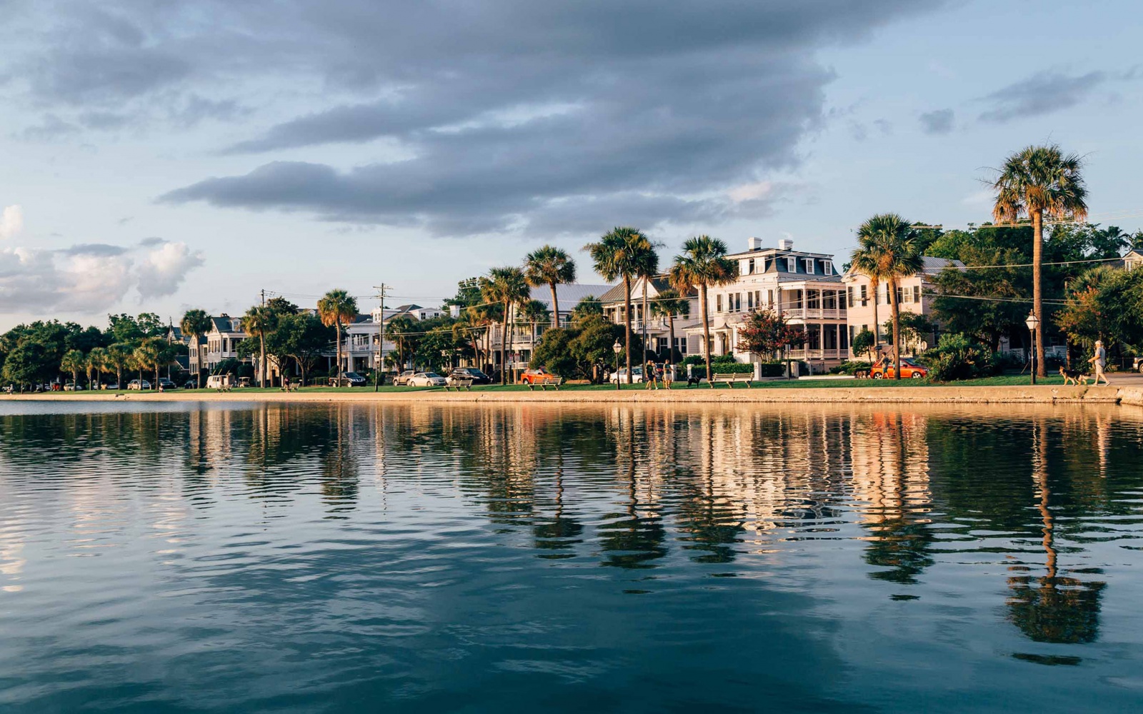 homes on the water in Charleston, South Carolina 