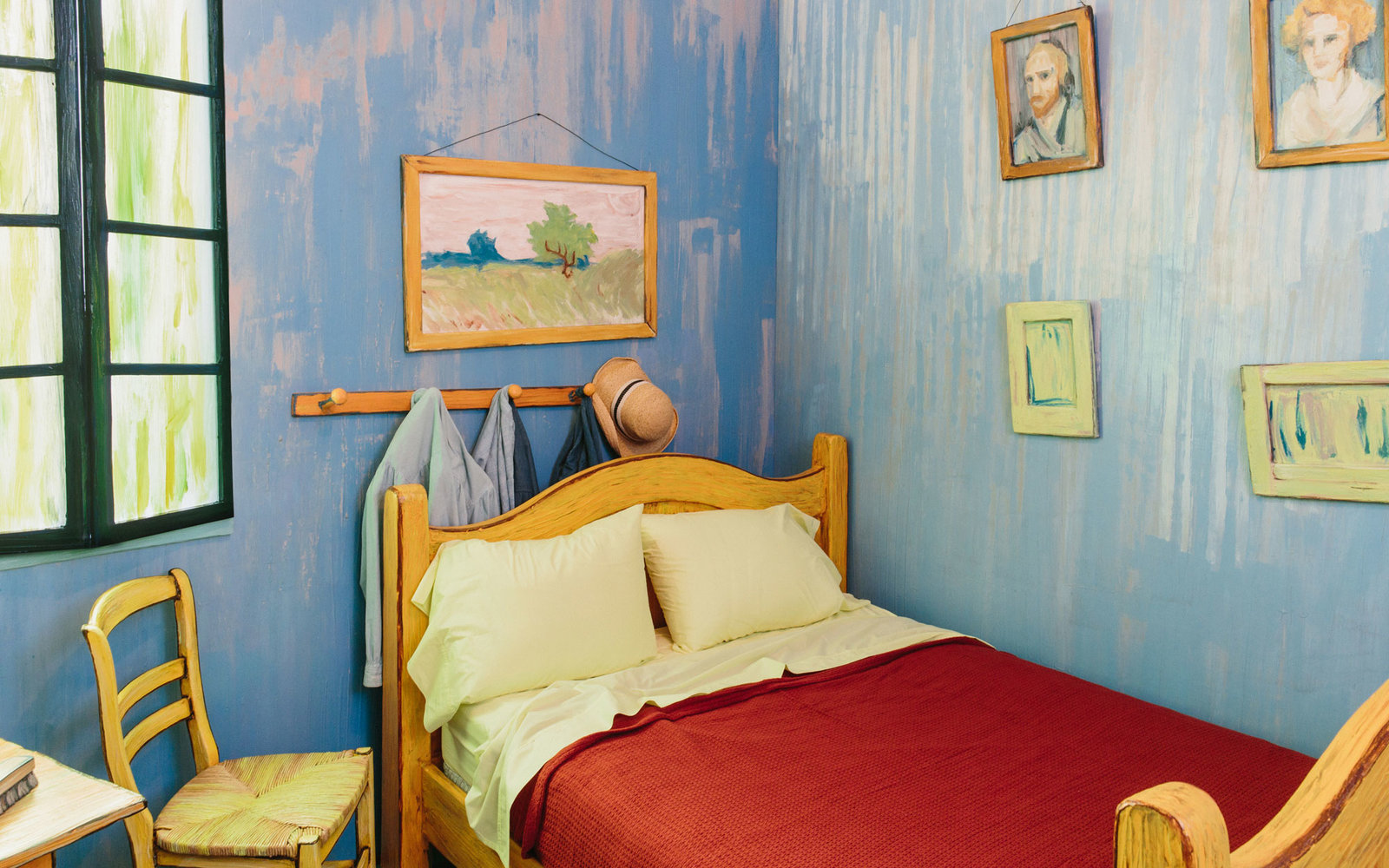 Van Gogh Bedroom Airbnb Chicago