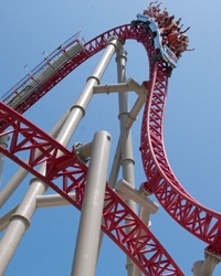 10 Scariest Thrill Rides on the Planet