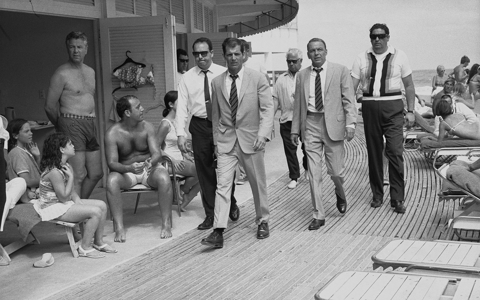 Fontainebleau Miami Celebrates Sinatra in Classic Style