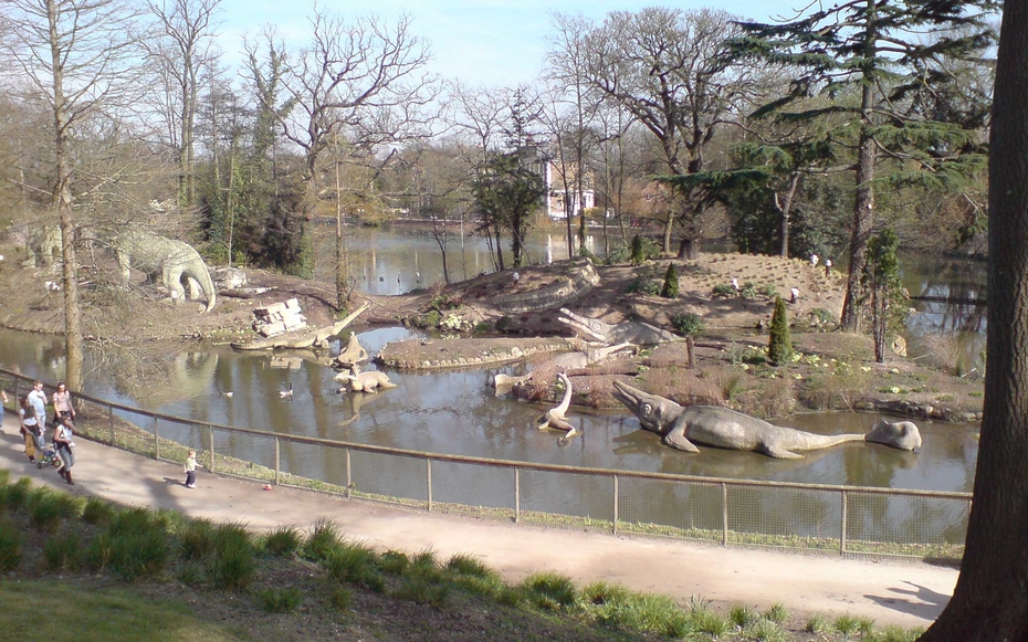 Crystal Palace Park dinosaur, designed by Benjamin Hawkins