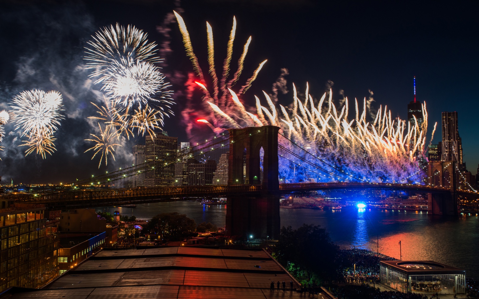 July 4 in NYC: Macy's Fireworks