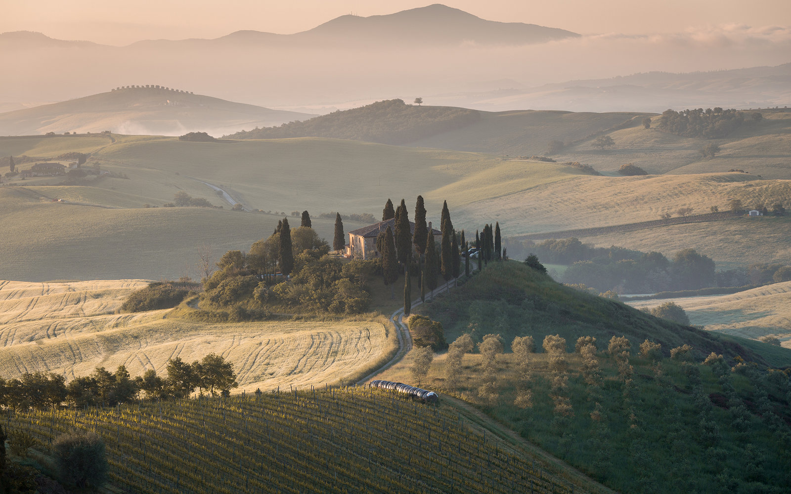 Tuscany, springtime in the morning