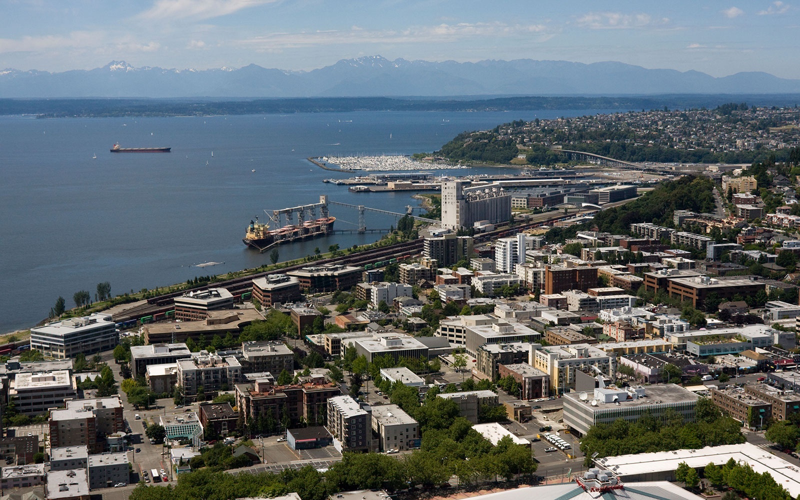 Watch: Explore The Space Needle's Interactive PanoCam