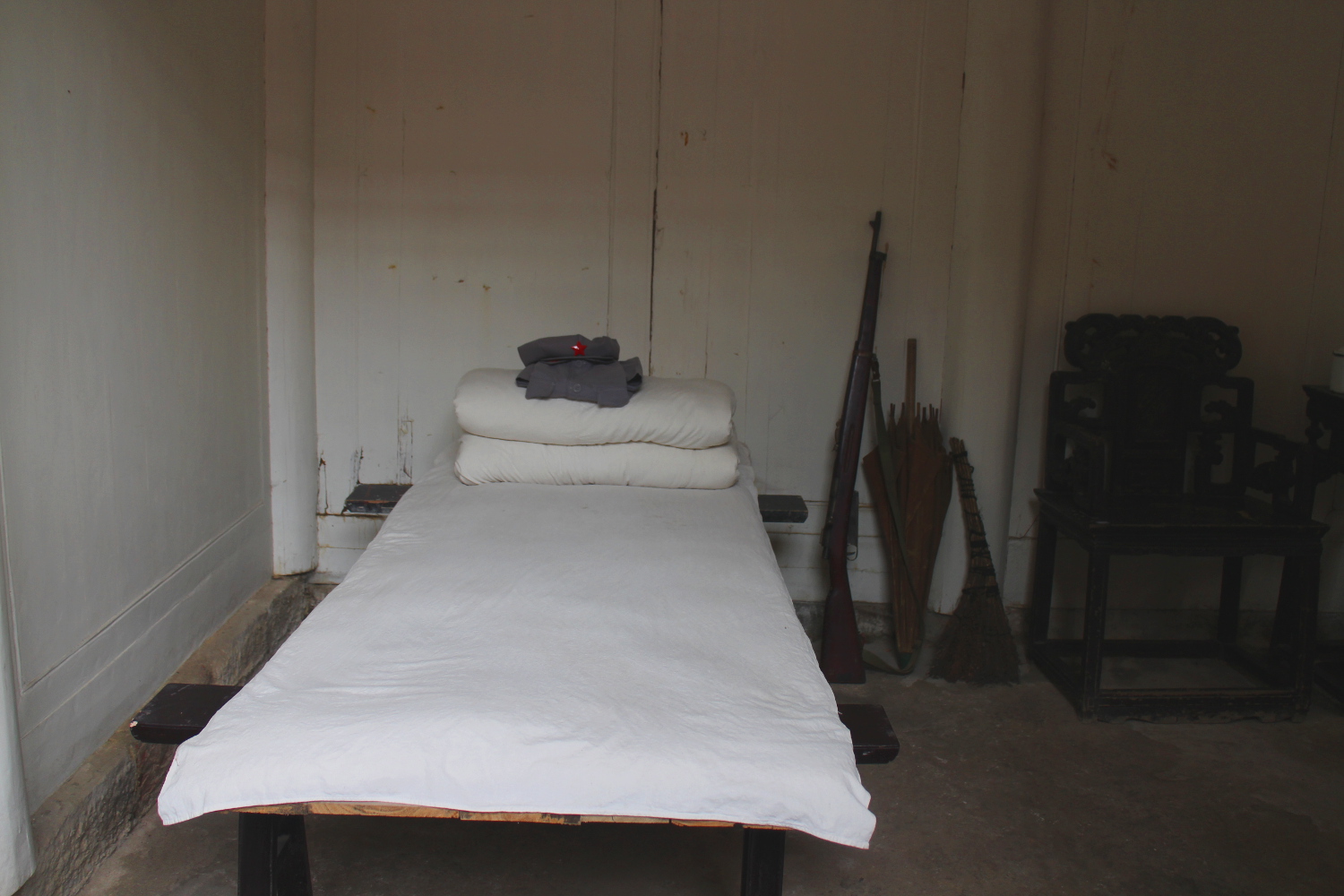 Revolutionary quarters: Red Army bedrooms carefully preserved at the Zunyi Conference Site. Image by Thomas Bird / londoninfopage