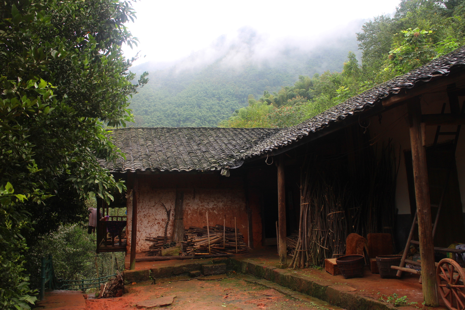Ancient farmhouses around Chishui recall simpler times in China's history. Image by Thomas Bird / londoninfopage