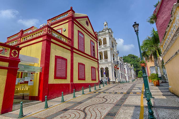 Colourful colonial architecture in Macau. Image by Peter Stuckings / londoninfopage Images / . 