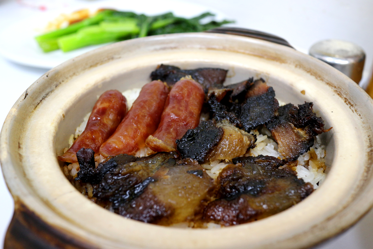 Claypot rice with Chinese sausages and cured pork. Image by Piera Chen / londoninfopage