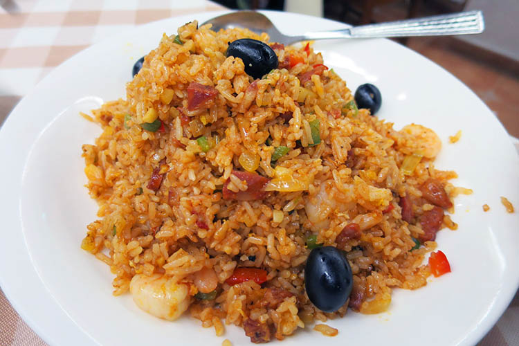 Portuguese fried rice. Image by Megan Eaves / londoninfopage