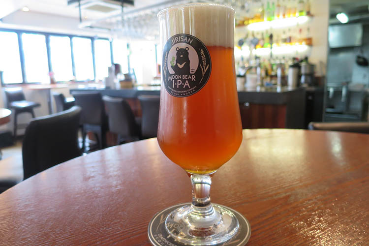 Fresh IPA at Craftworks in Seoul. Image by Megan Eaves / londoninfopage
